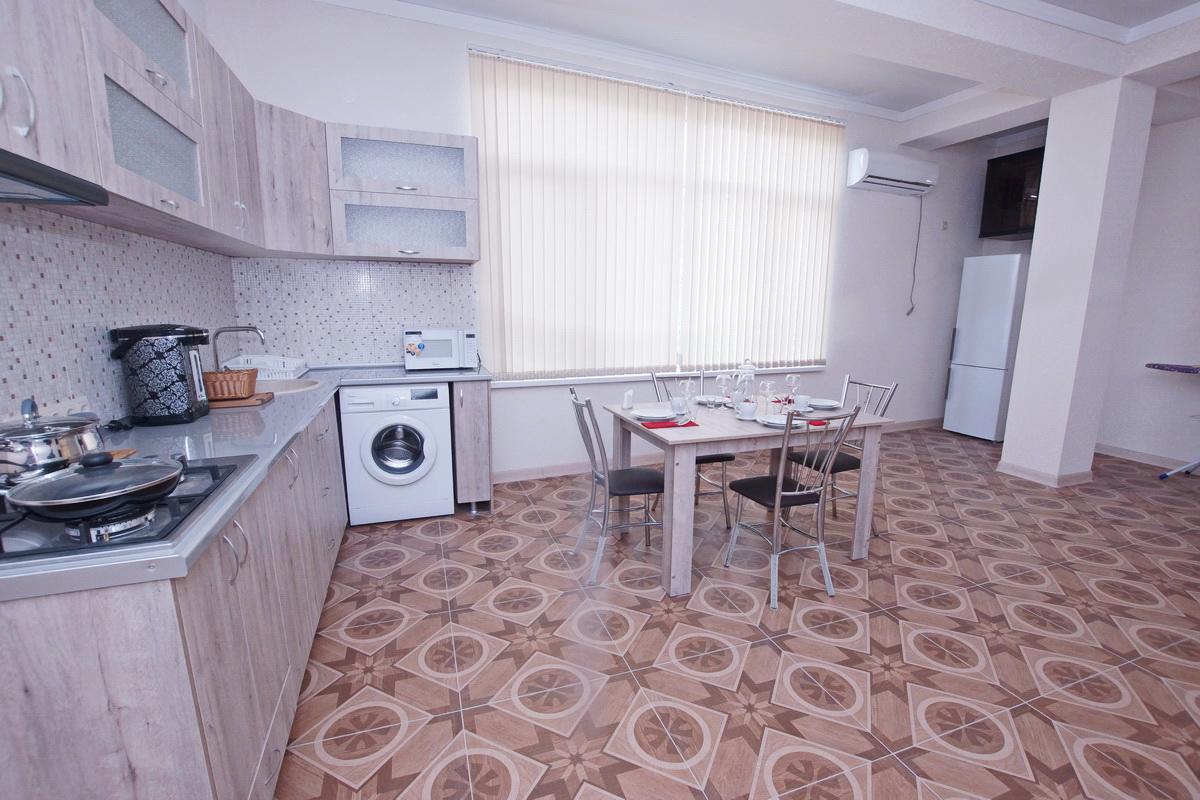 Guest House Belyi Lebed Sukhumi Exterior foto