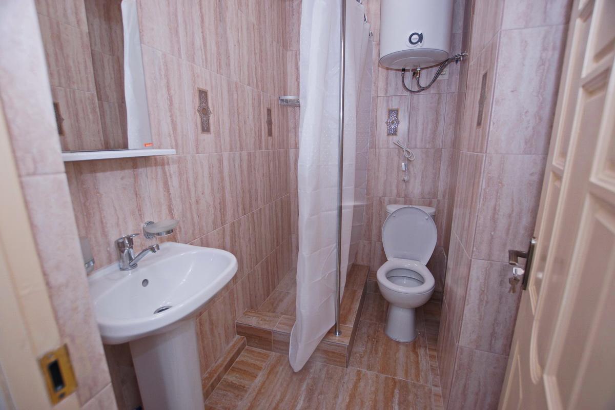 Guest House Belyi Lebed Sukhumi Exterior foto