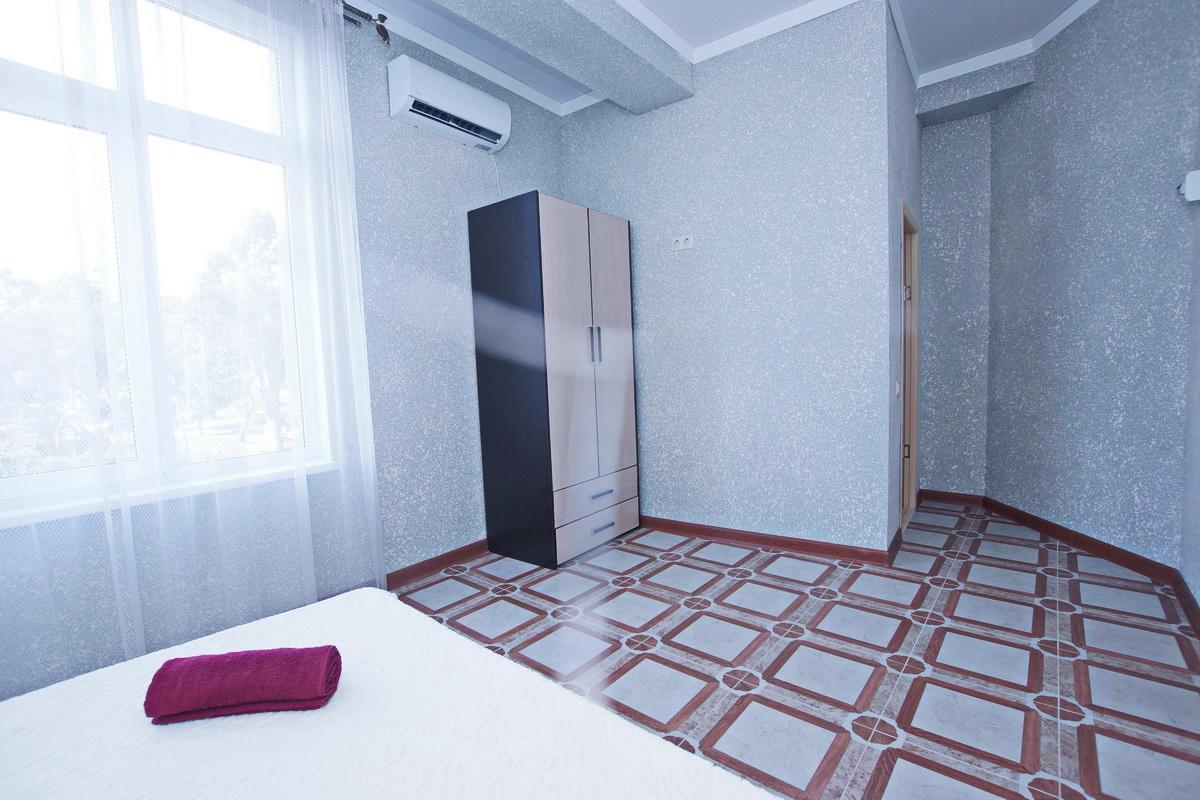 Guest House Belyi Lebed Sukhumi Exterior foto